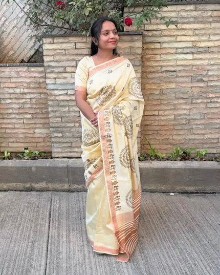 Off White Kosa Silk Blend Saree With Tribal Art Border - Kanishk Silk
